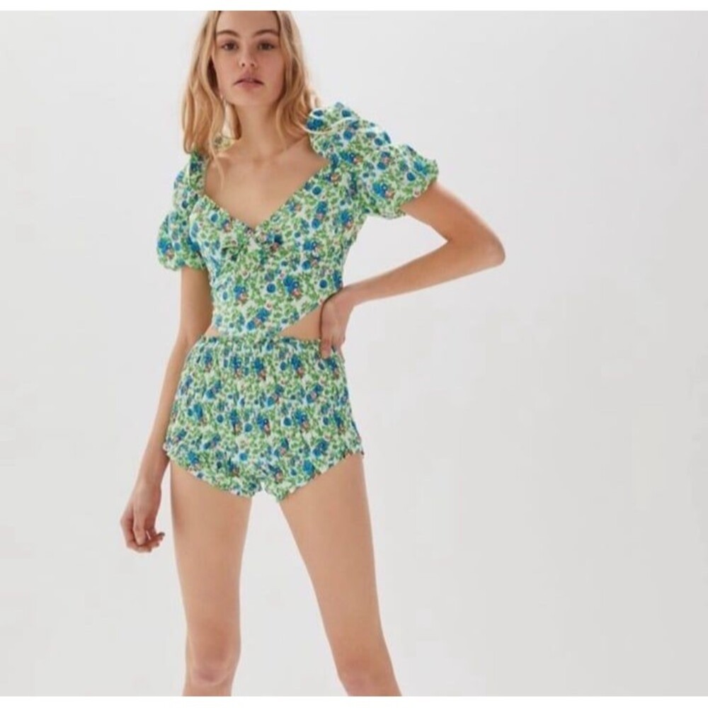 NWT House of Sunny Alterior Motif Keepsake Floral Bandana & Hot Pants Set Size 6